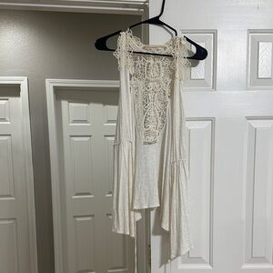 Elegant Cream macrame Women's sleeveless cardigan